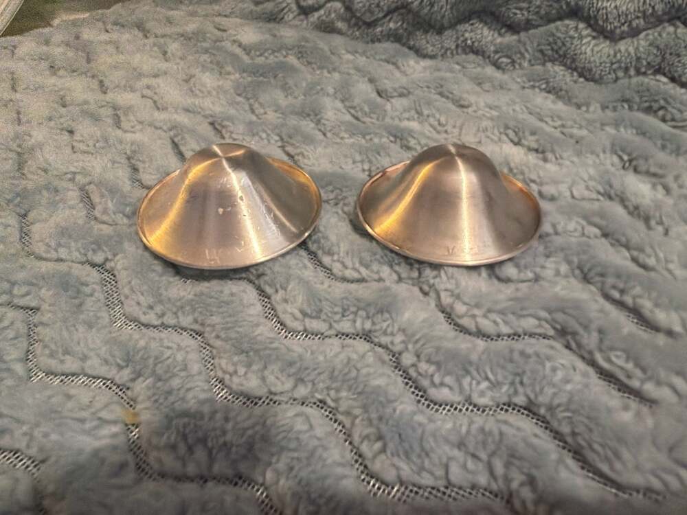 Silver Nursing (sore nipples) - Nipple Shields for Breastfeeding